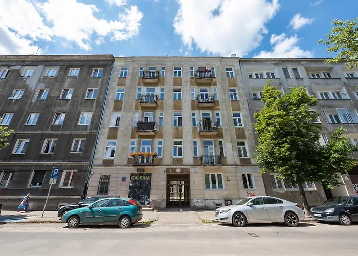 New Praga Enchanting Studio